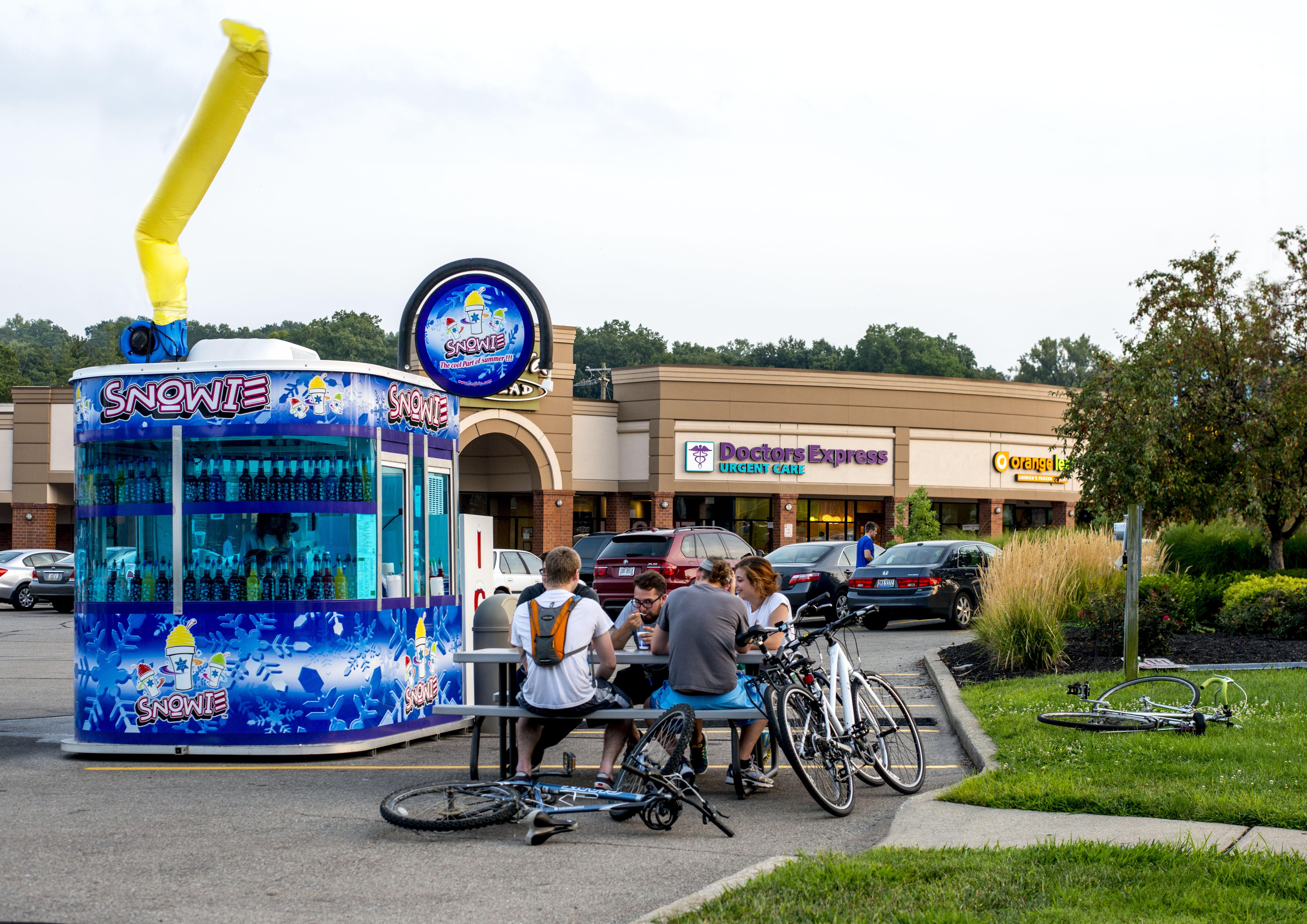 Hyde Park Plaza - Snowie Shaved Ice Locations