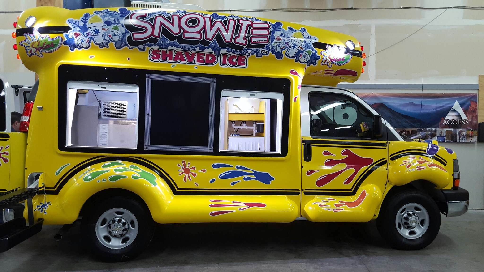 Snowie Bus D/FW - Snowie Shaved Ice Locations